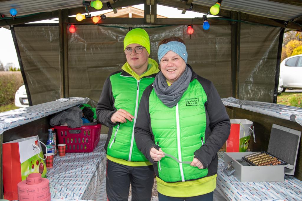 Weihnachtgsbasar Schritt fuer Schritt318b9cdc-cc0a-4f22-a461-d13d1f2f71cb