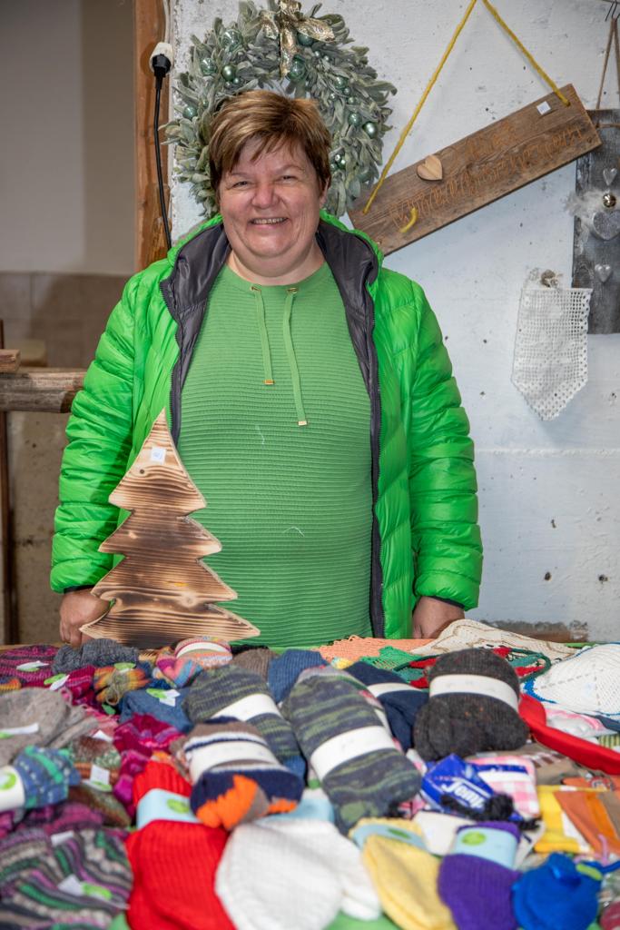 Weihnachtgsbasar Schritt fuer Schritt8450c5c7-ead4-4a98-a7fc-10f8a234fdab